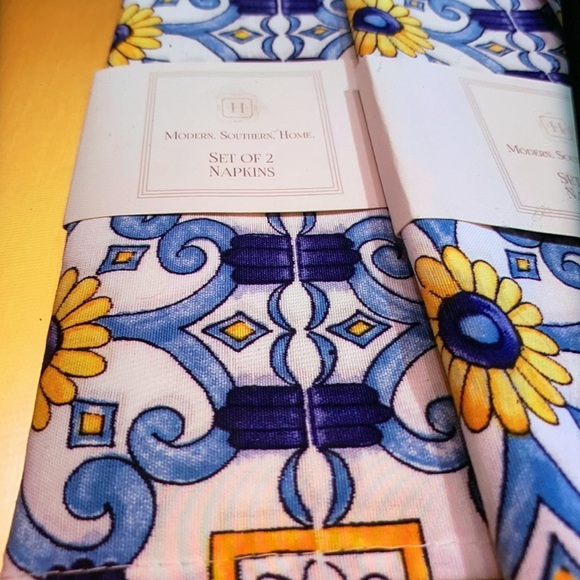 NEW ModernSouthernHome Al Fresco 4 Sets of 2 Napkins. 52% Cotton & 48% Polyester - Picture 9 of 12